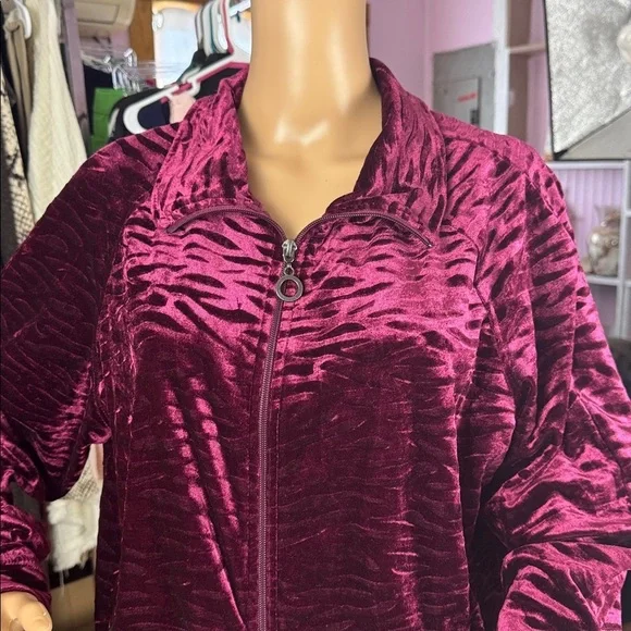 Tickled Pink Velvet Burgundy Jacket Size XL - Picture 5 of 6